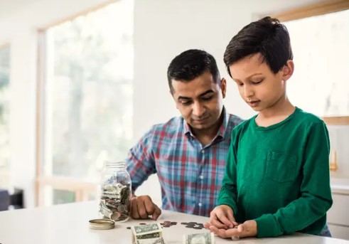 Teaching My Kids About Money in an Affluent Area: 4 Strategies to Foster Financial Awareness and Gratitude
